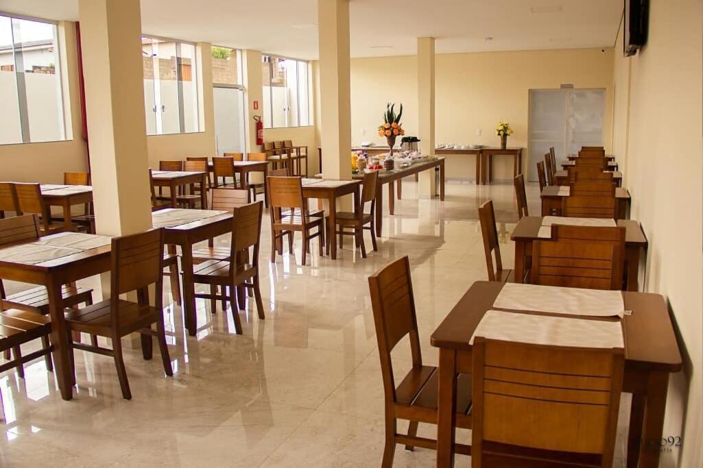 Campos Altos Palace Hotel Buitenkant foto